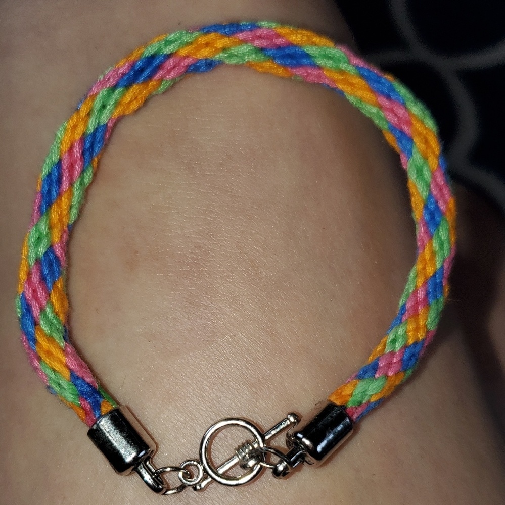 Braided kumihimo bracelet (handcrafted)